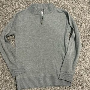 Boys size 10/12 gray sweater.
